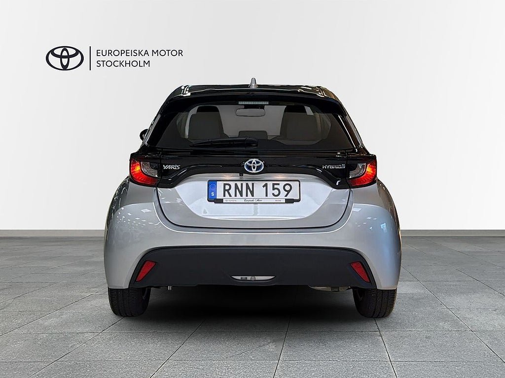 Vehicle Image 7