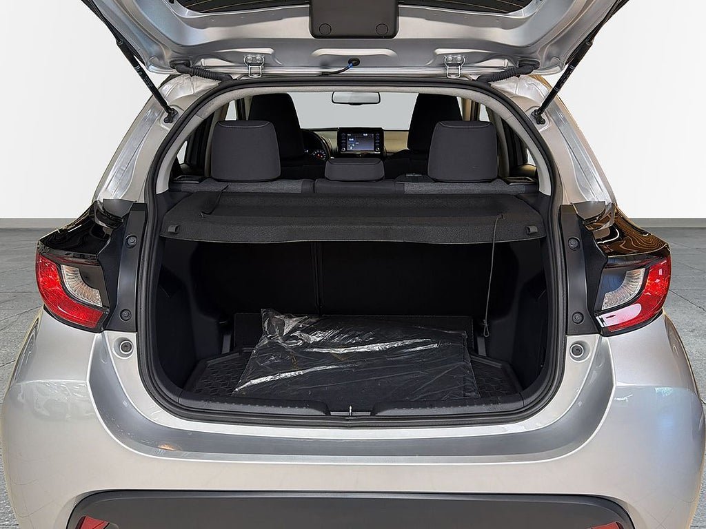 Vehicle Image 19