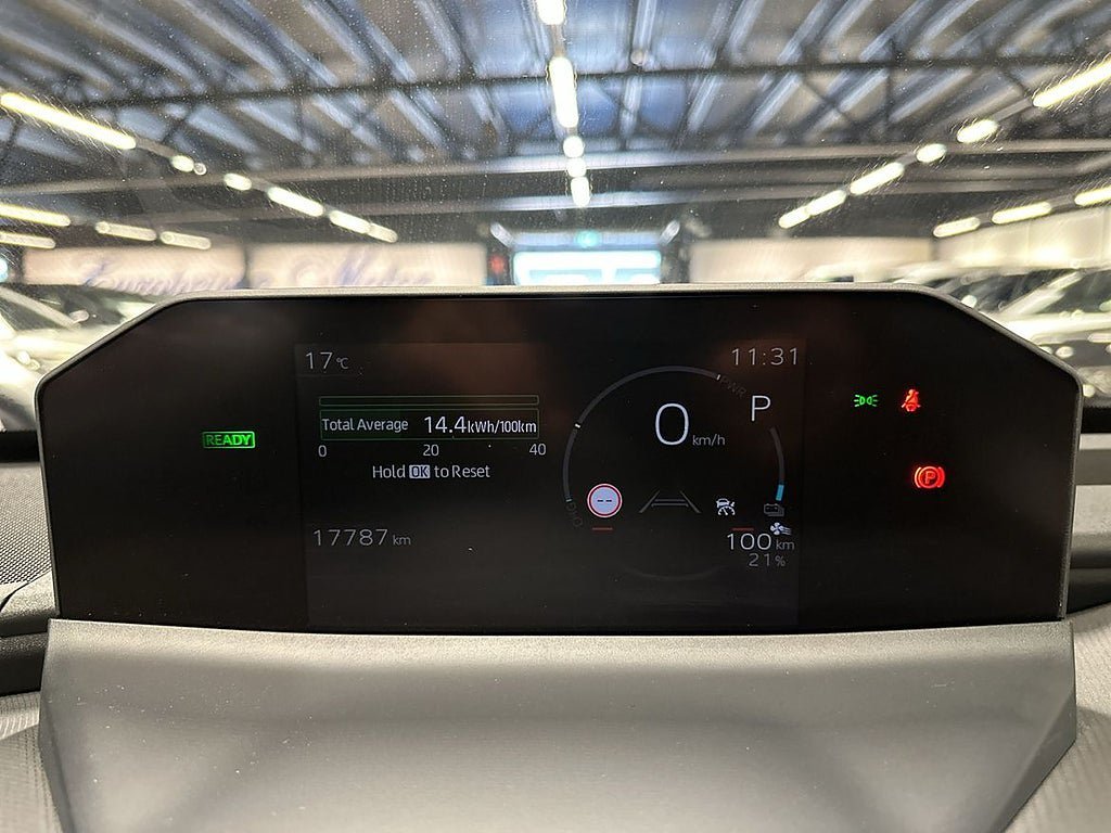 Vehicle Image 15
