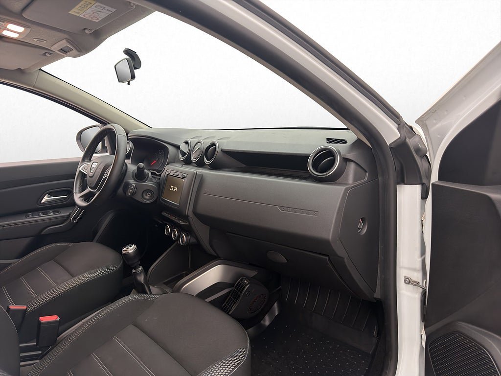 Vehicle Image 24