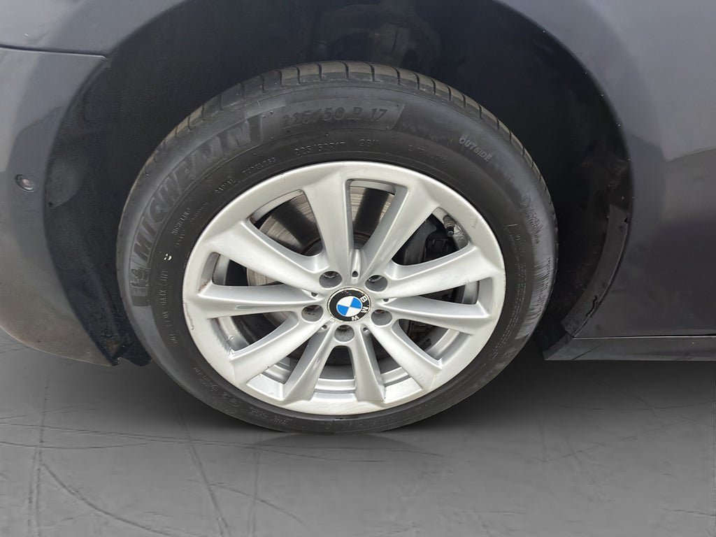 Vehicle Image 33