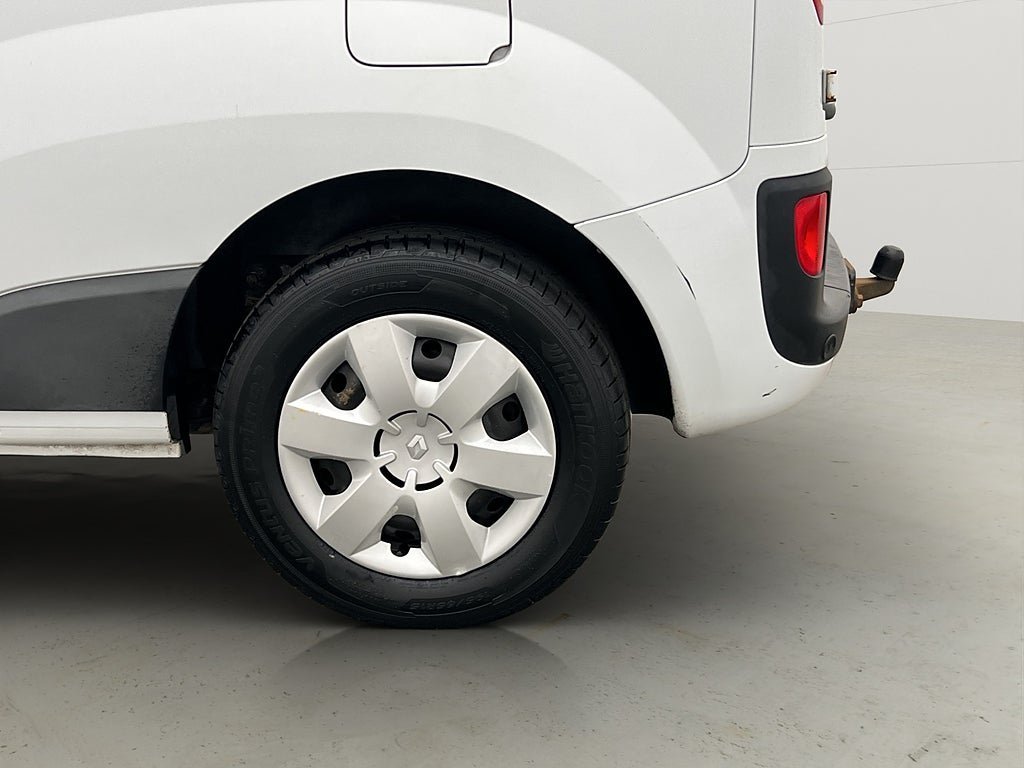 Vehicle Image 29