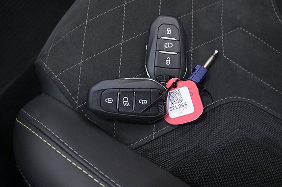 Vehicle Image 23