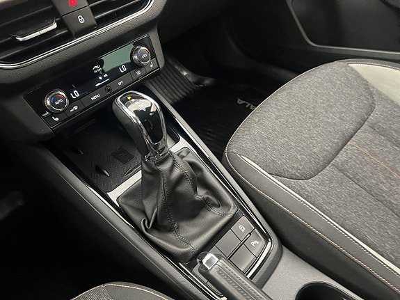 Vehicle Image 26