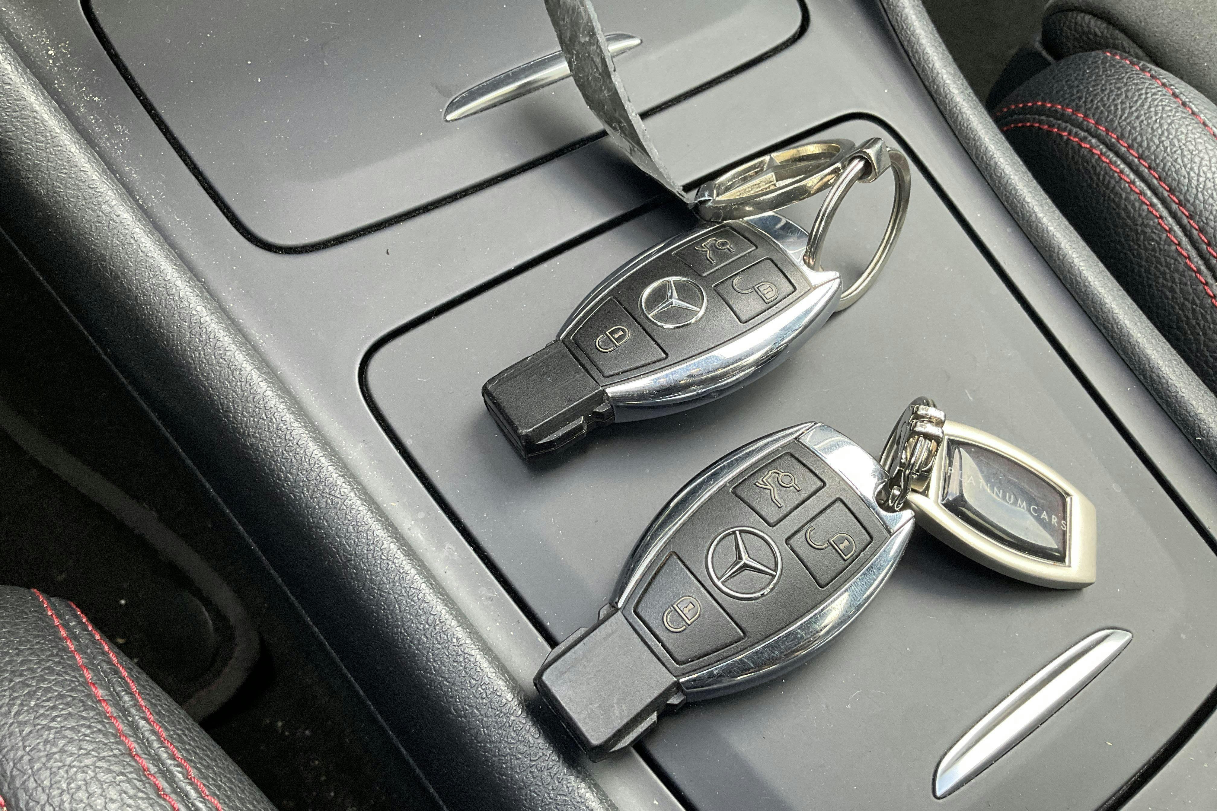 Vehicle Image 15