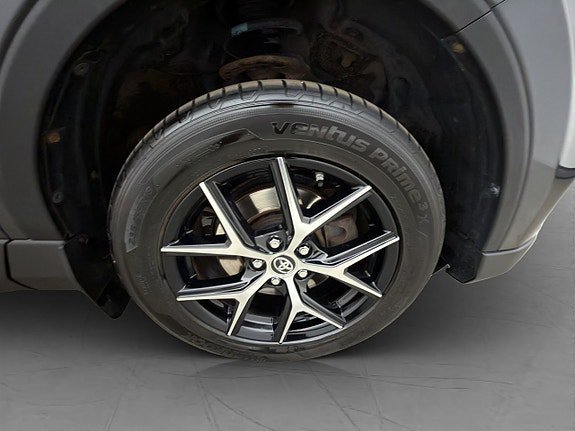 Vehicle Image 33
