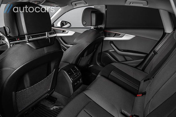 Vehicle Image 32