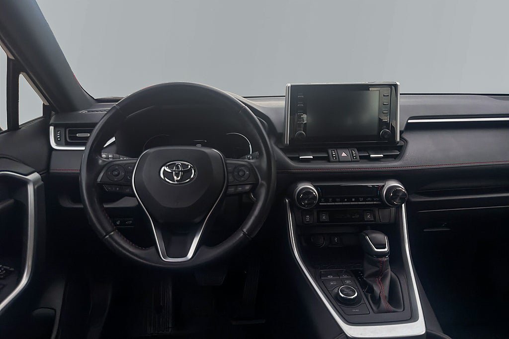 Vehicle Image 13