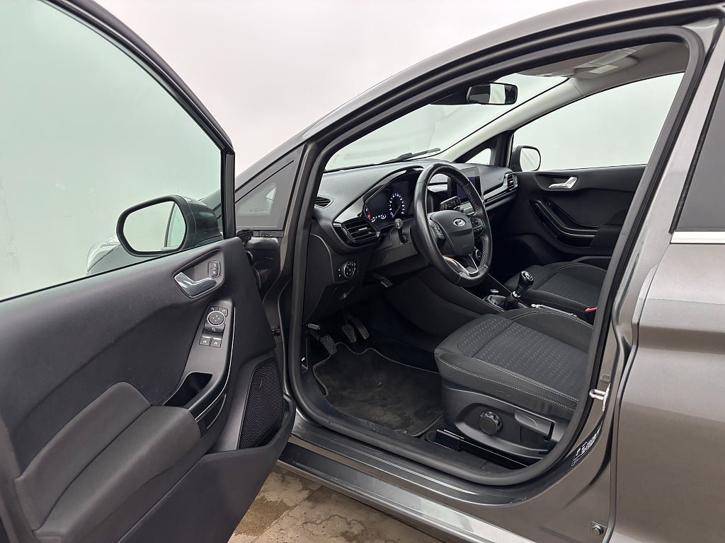 Vehicle Image 12