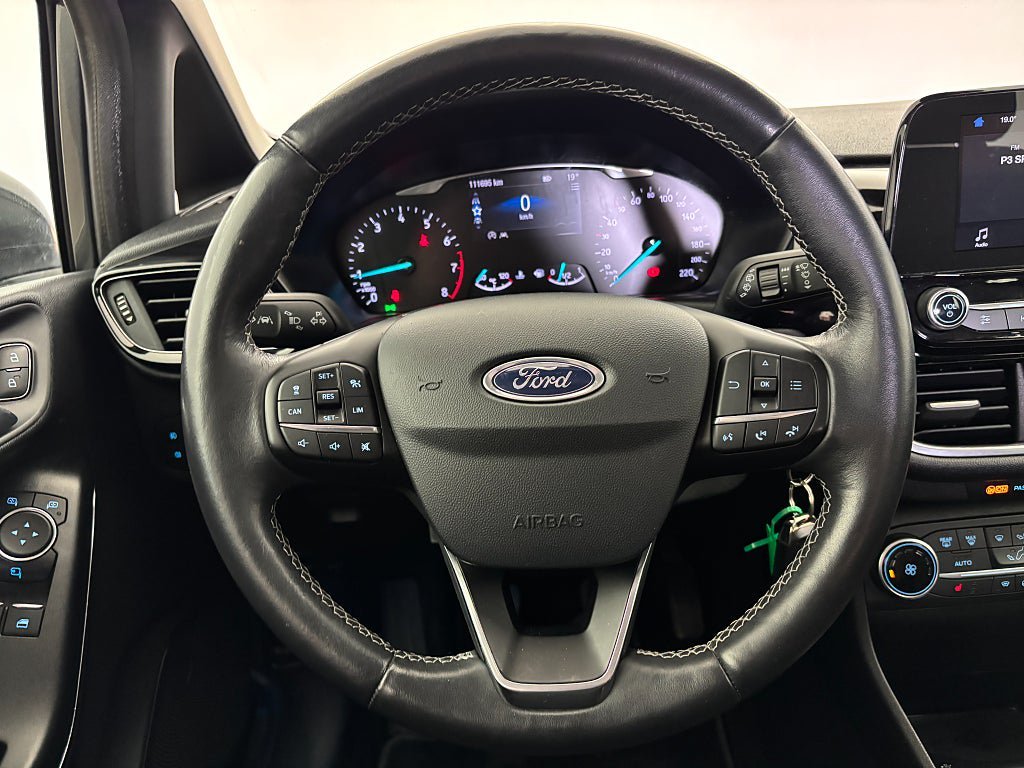Vehicle Image 18