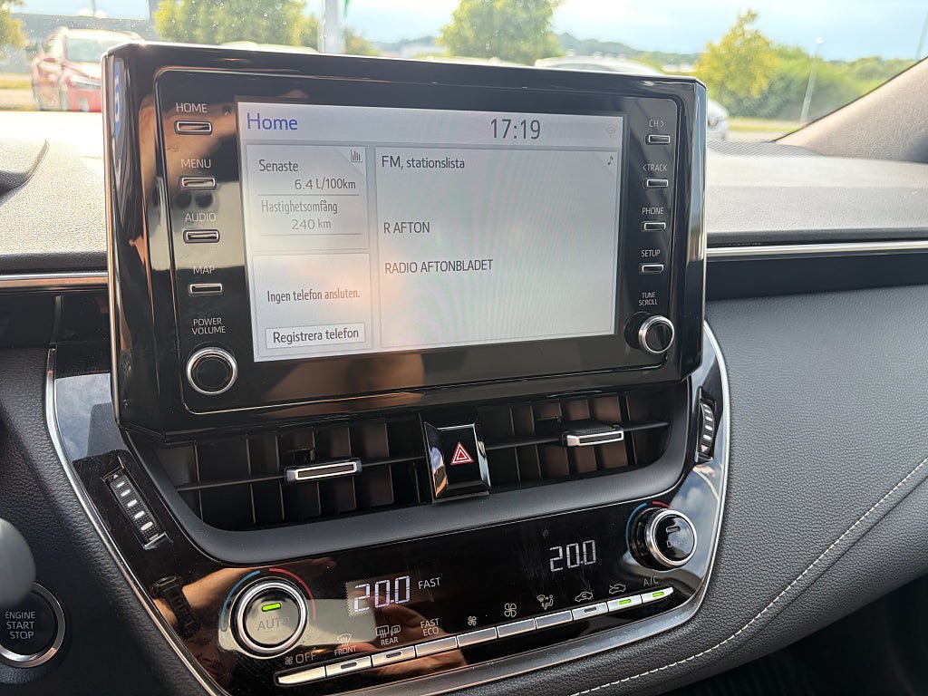 Vehicle Image 9