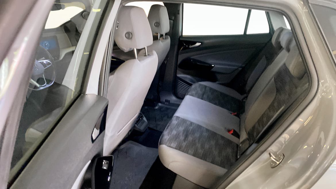 Vehicle Image 11