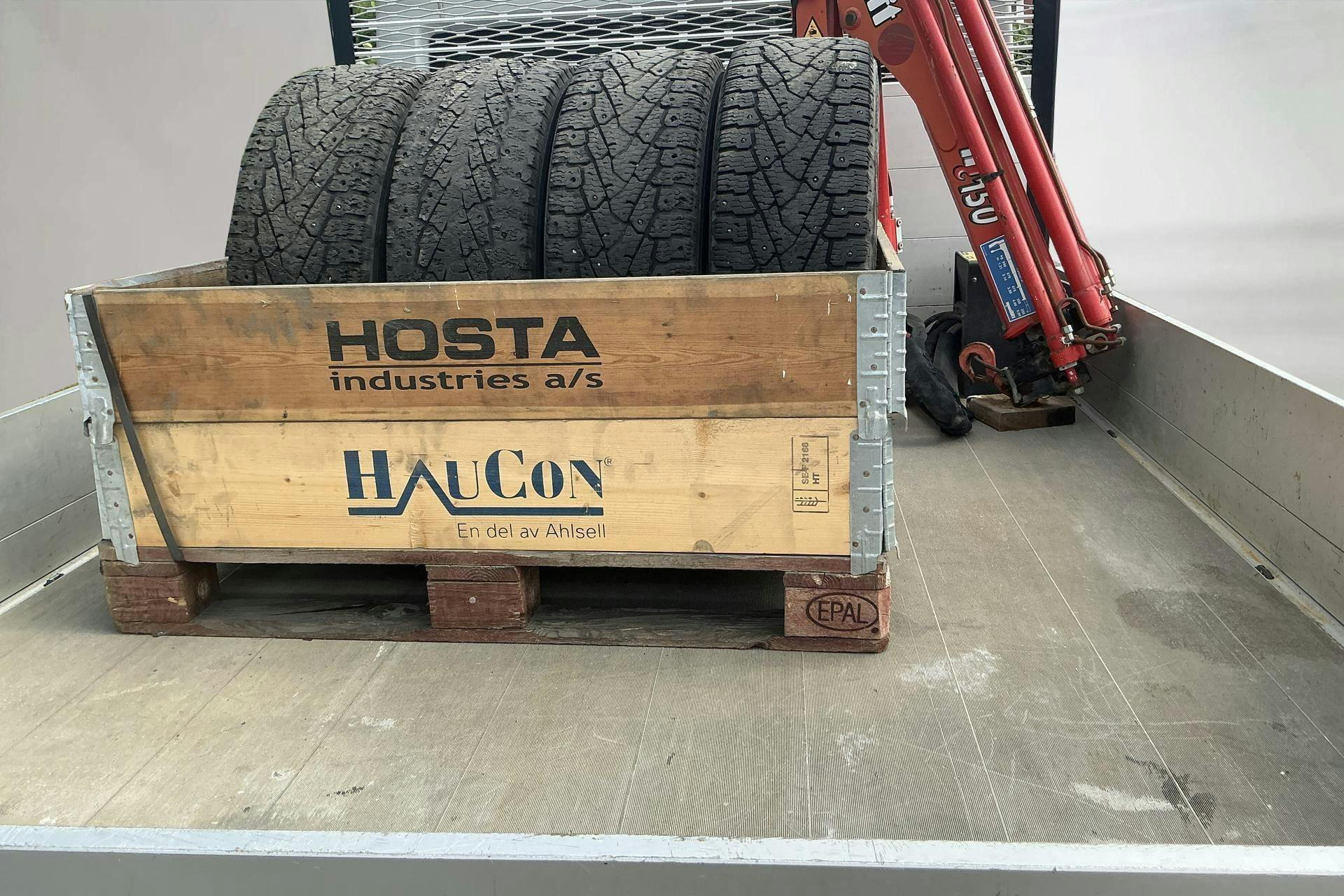 Vehicle Image 9