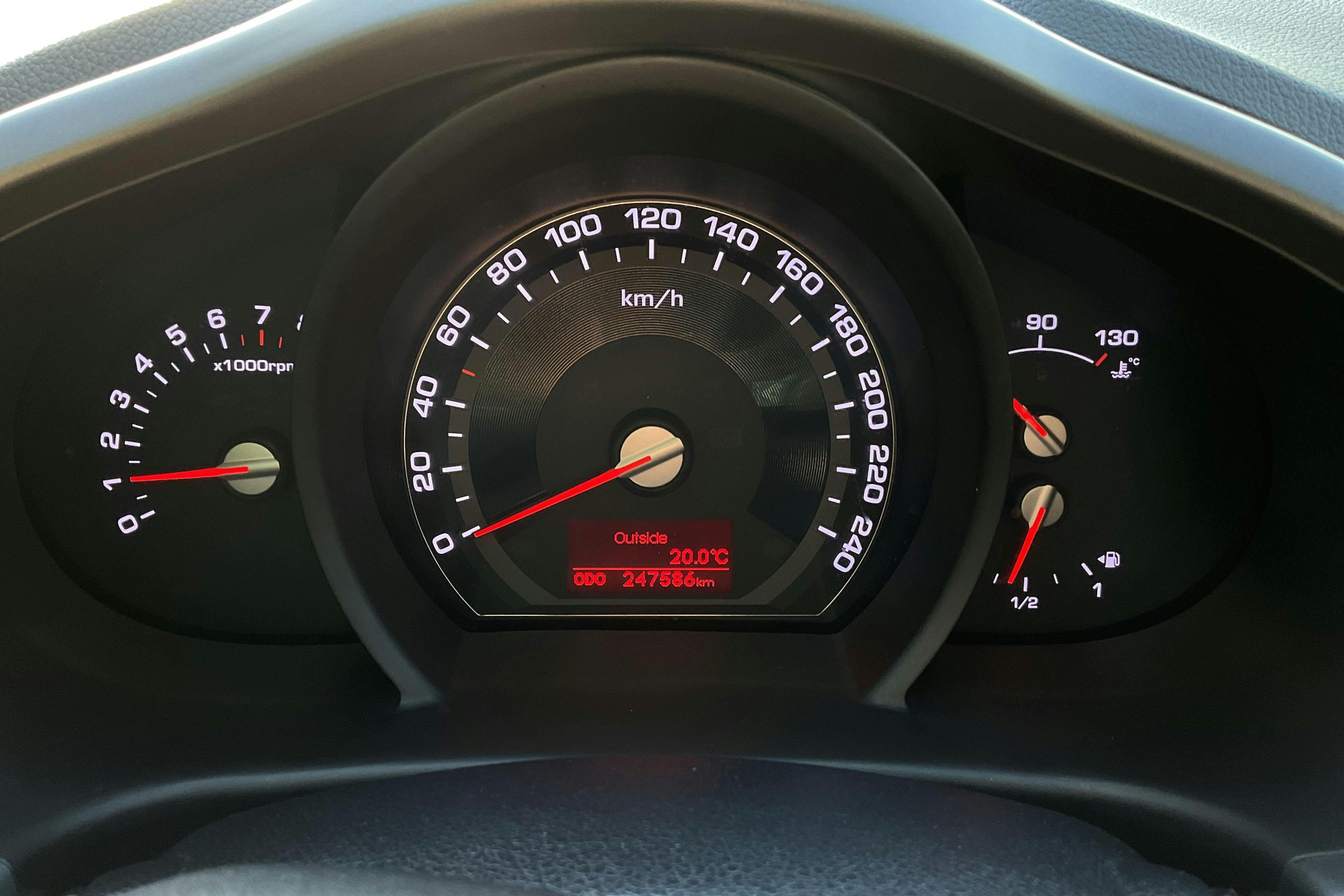 Vehicle Image 10