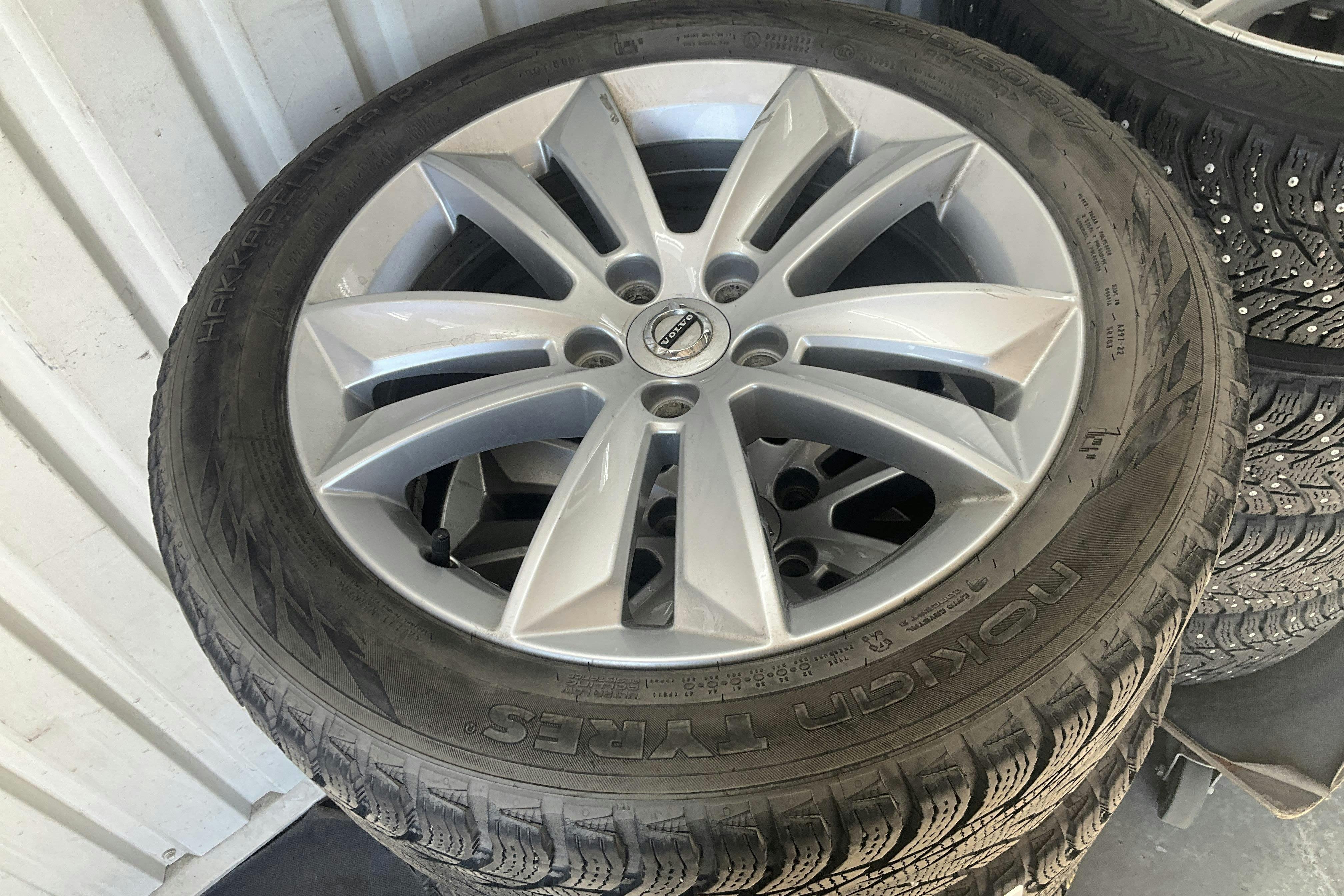 Vehicle Image 15