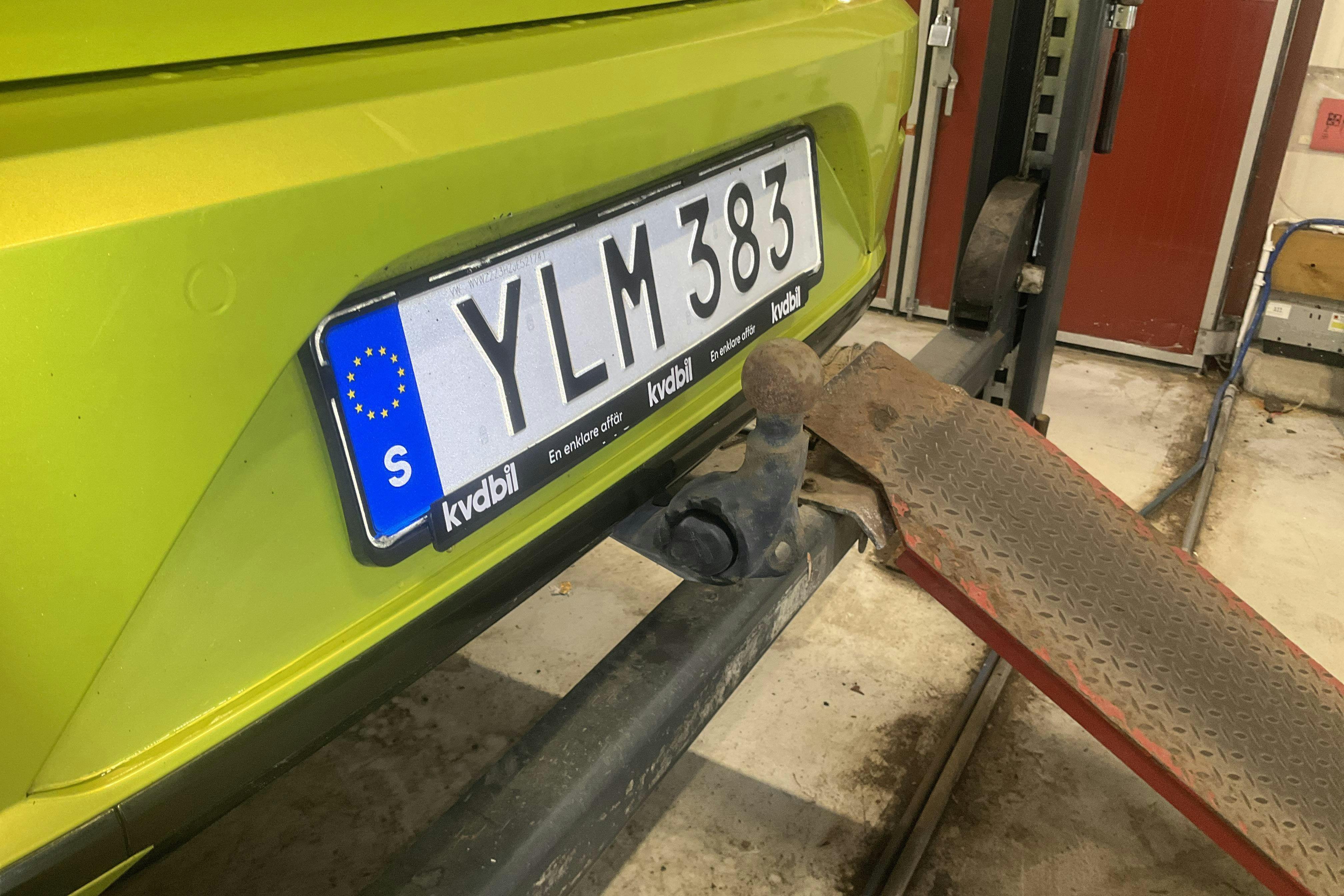 Vehicle Image 16