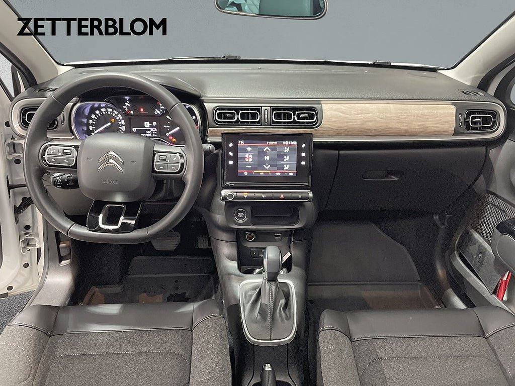Vehicle Image 10