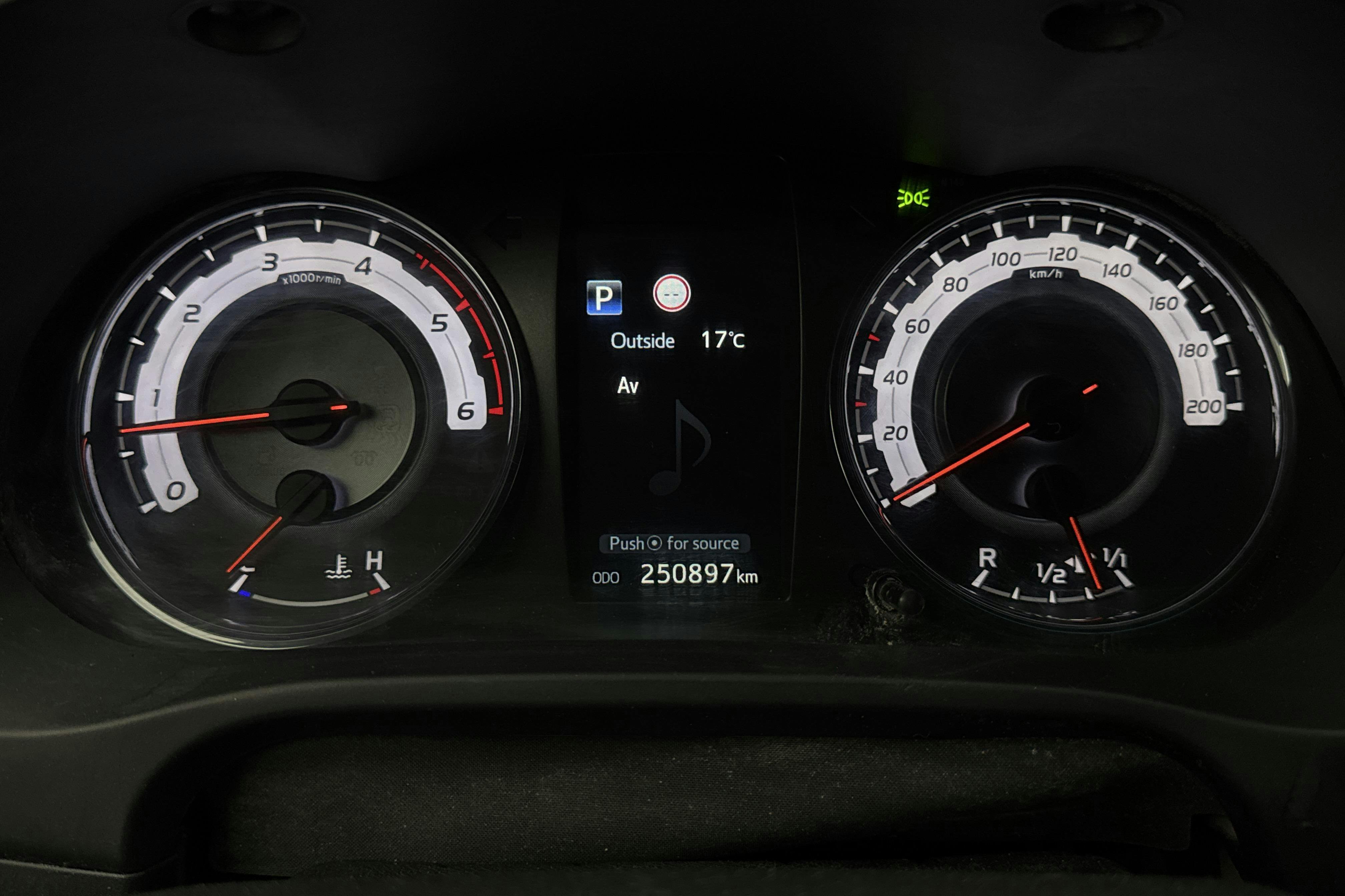 Vehicle Image 10