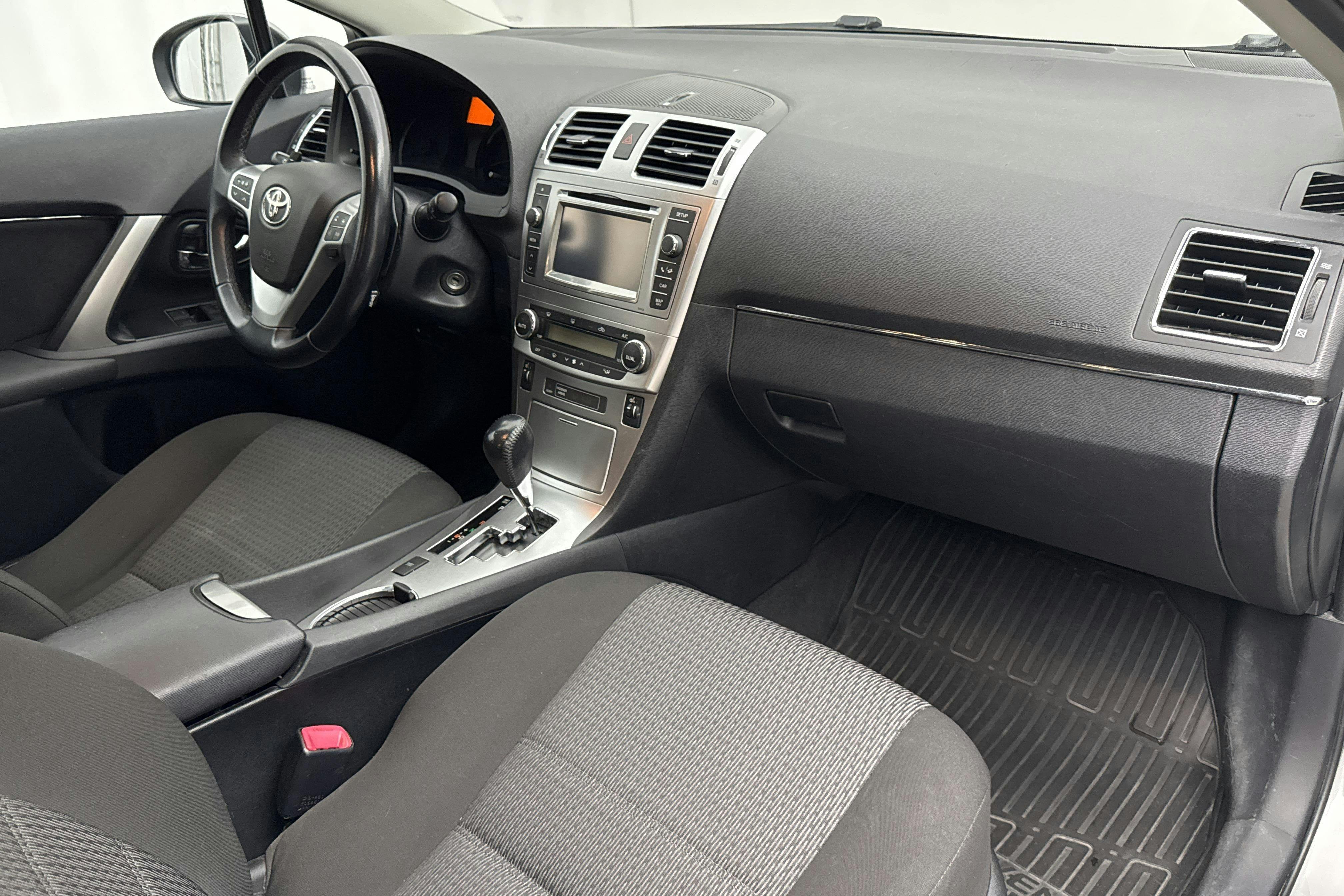 Vehicle Image 14