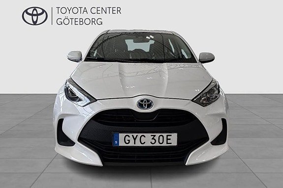 Vehicle Image 6