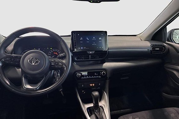 Vehicle Image 10