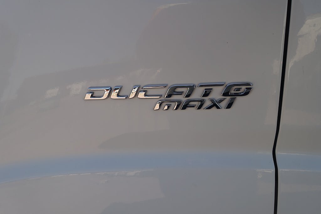 Vehicle Image 28