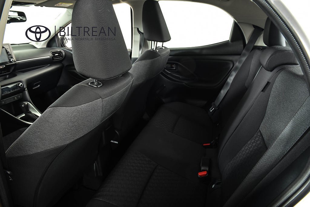 Vehicle Image 7