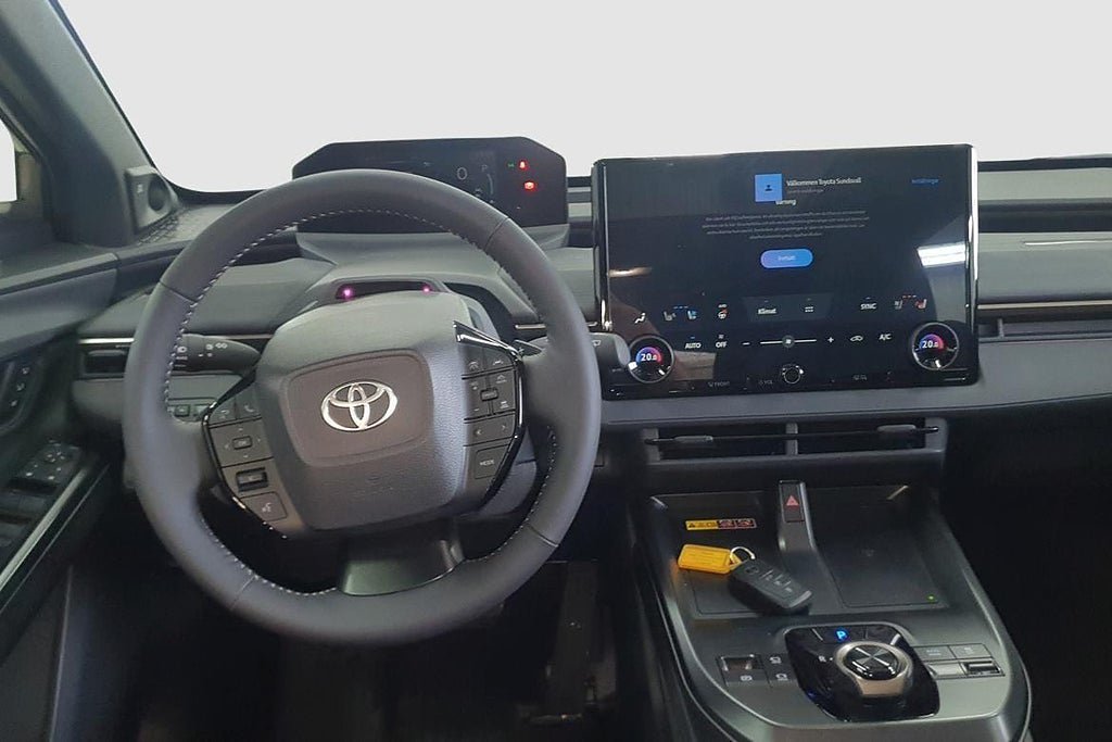 Vehicle Image 9