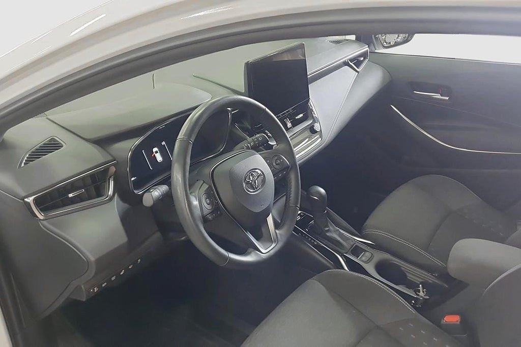 Vehicle Image 7