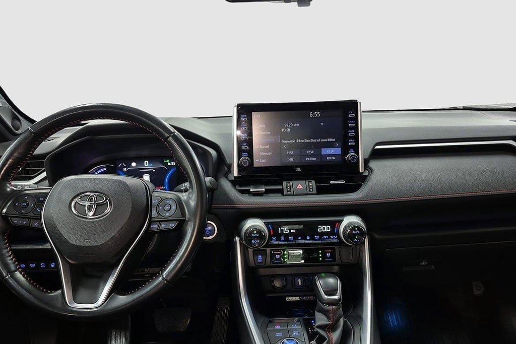 Vehicle Image 9