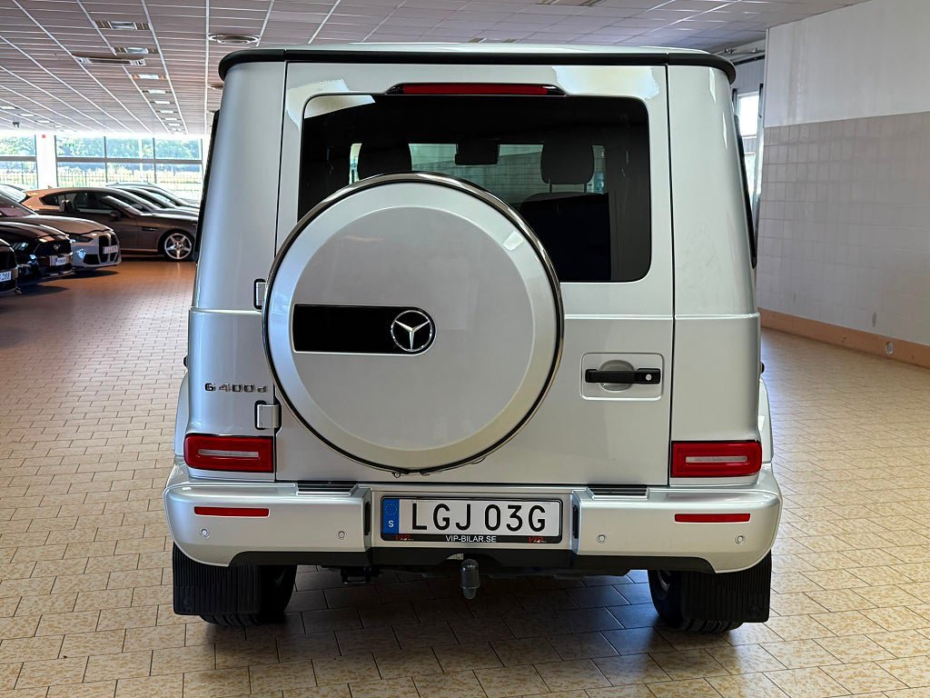 Vehicle Image 6