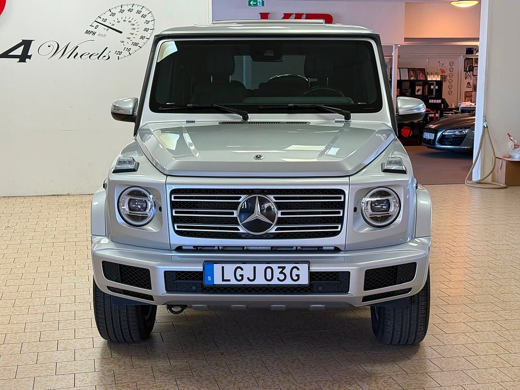 Vehicle Image 10