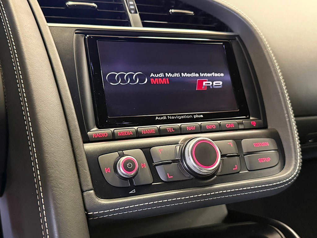 Vehicle Image 23