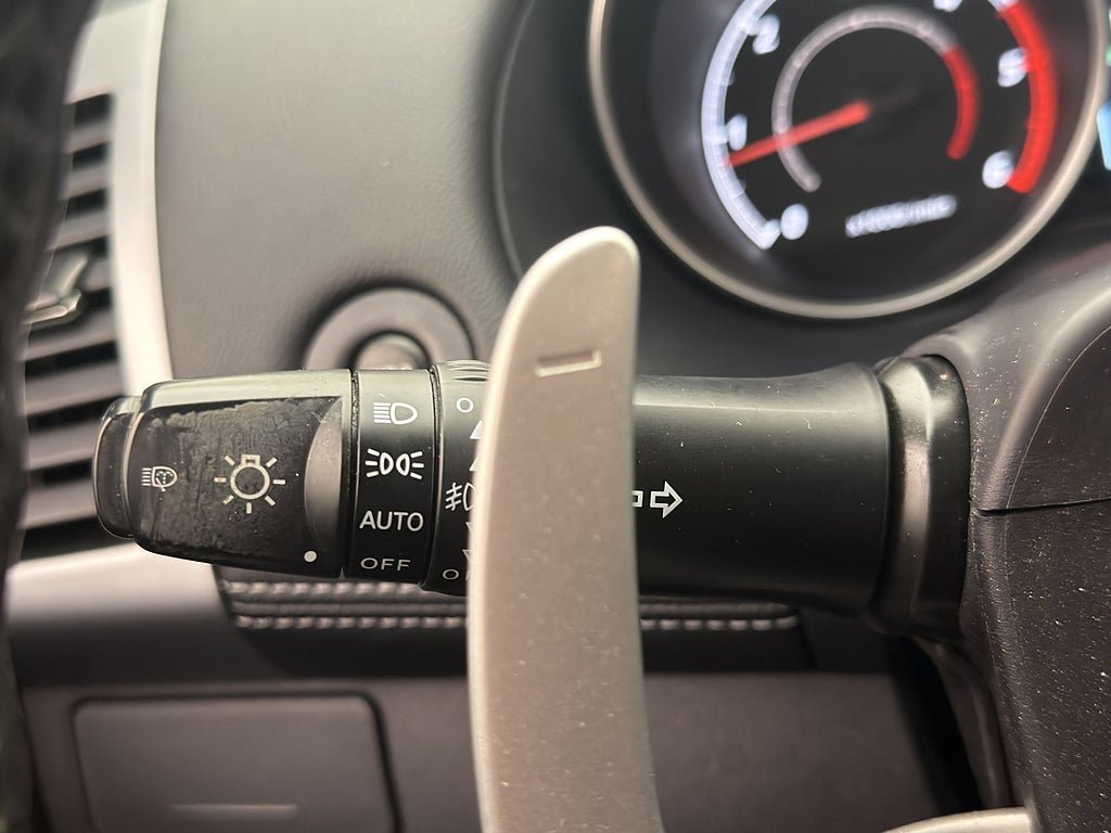 Vehicle Image 26