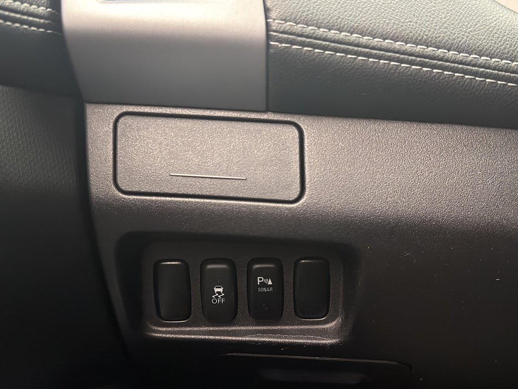 Vehicle Image 27