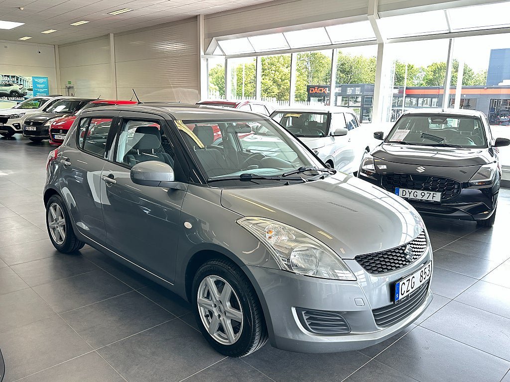 Vehicle Image 4