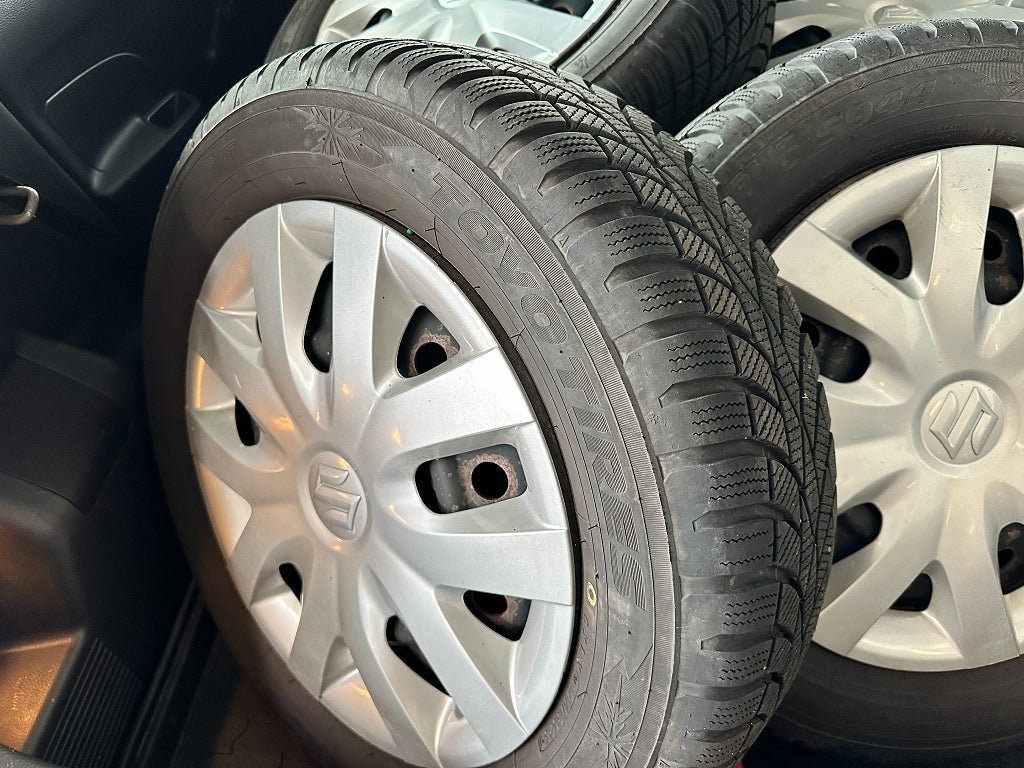 Vehicle Image 12