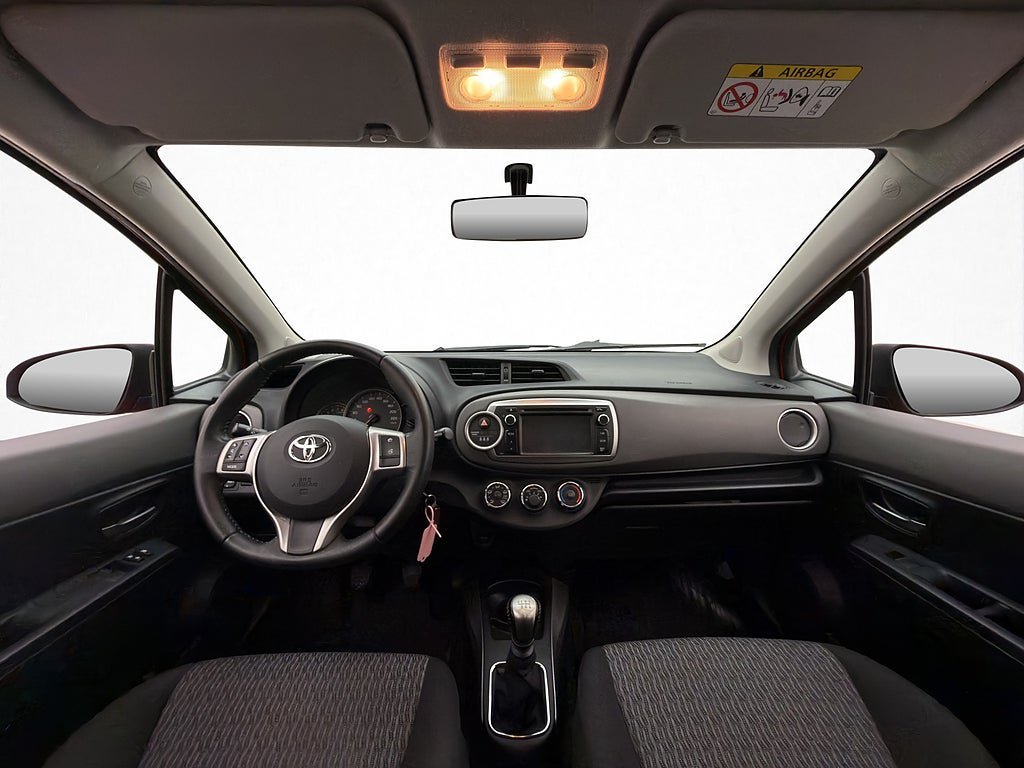 Vehicle Image 14