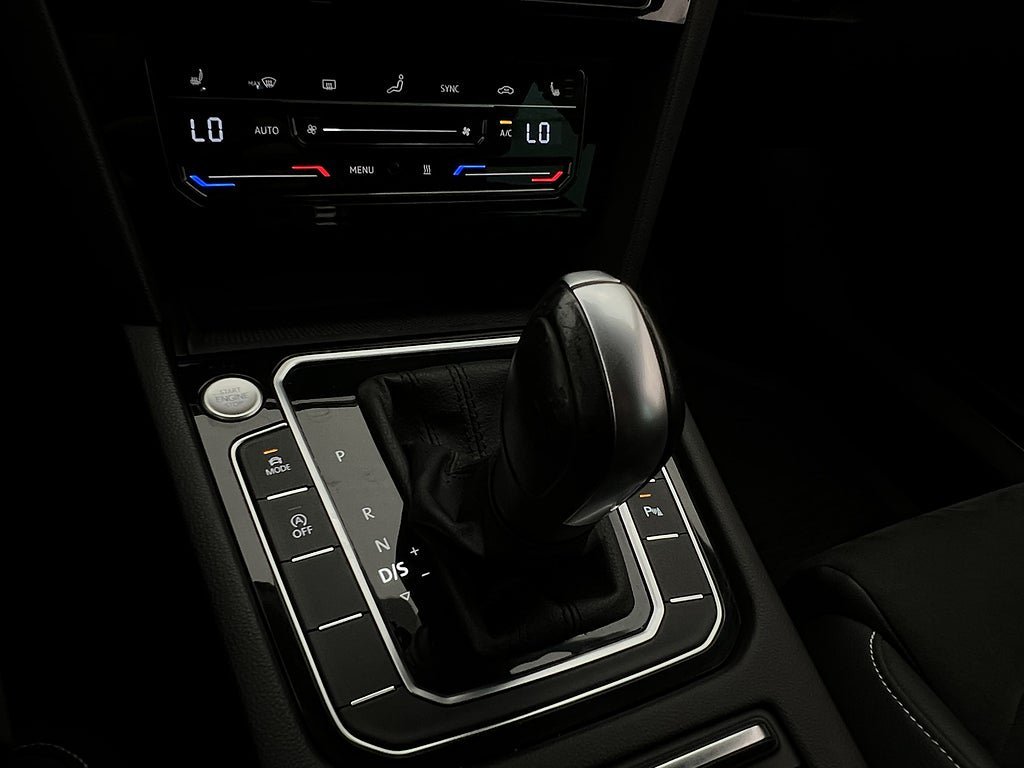 Vehicle Image 24