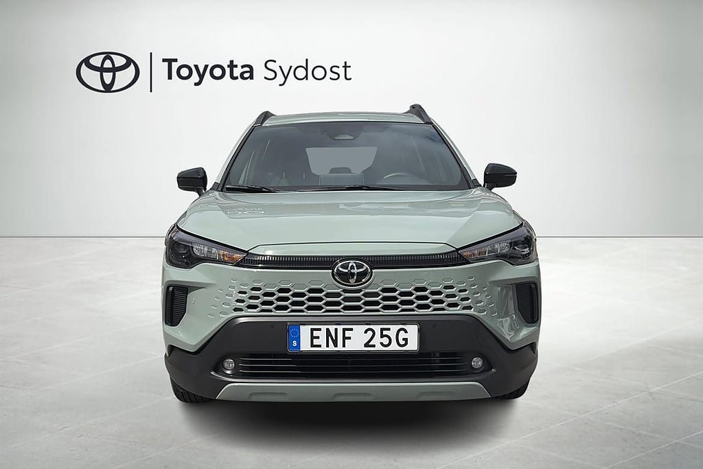 Vehicle Image 6