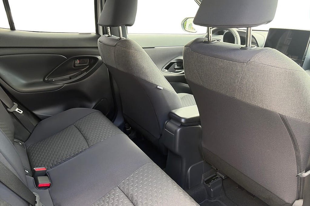 Vehicle Image 7
