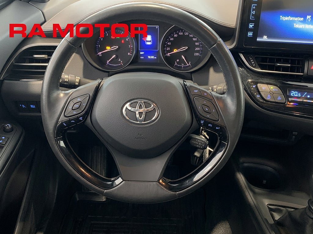 Vehicle Image 14