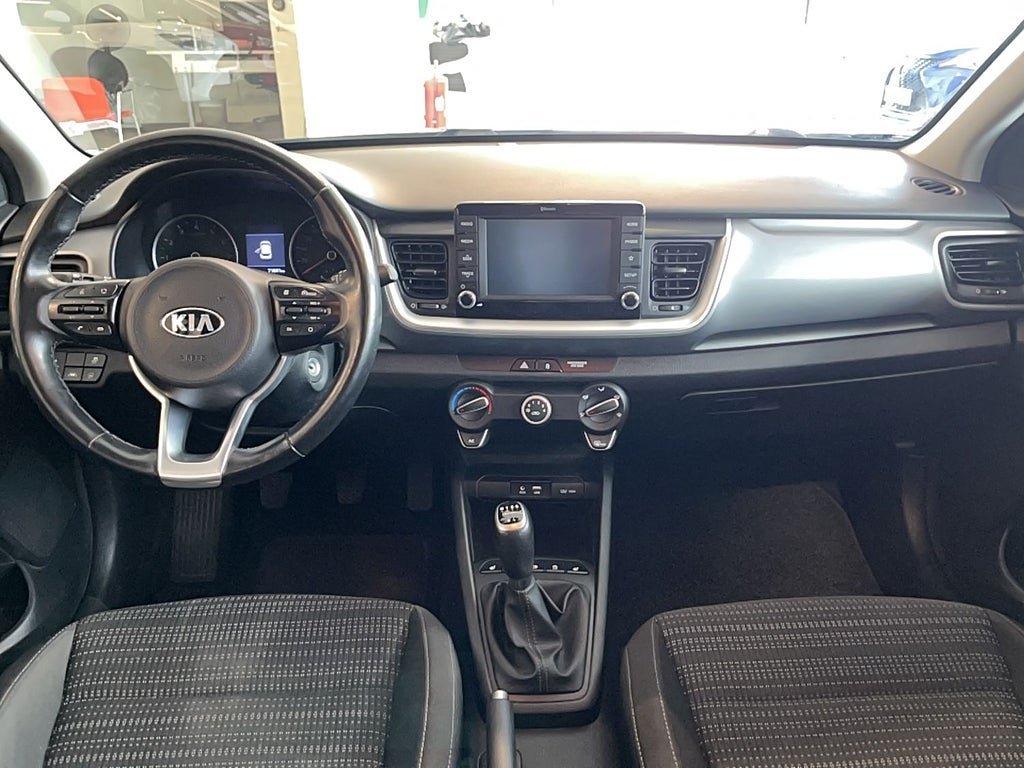 Vehicle Image 10