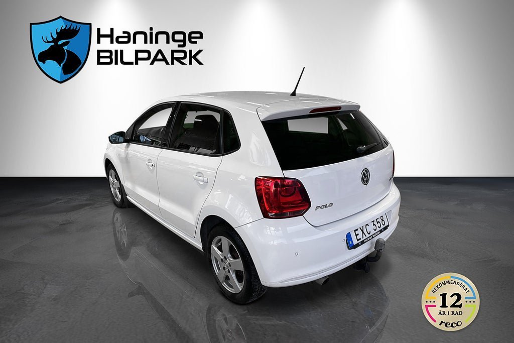 Vehicle Image 8