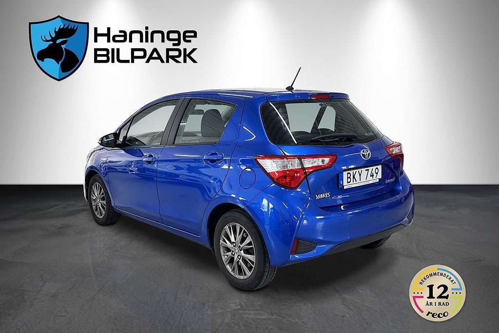 Vehicle Image 11