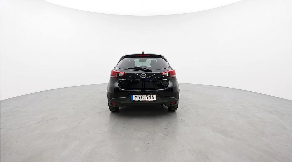 Vehicle Image 4