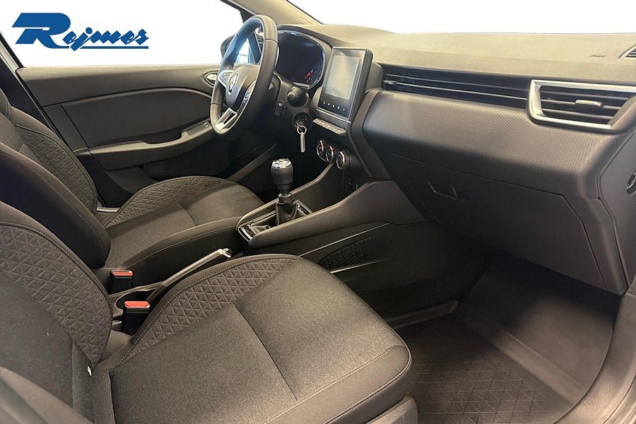 Vehicle Image 13