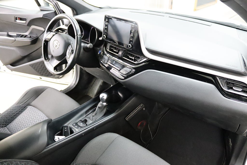Vehicle Image 13
