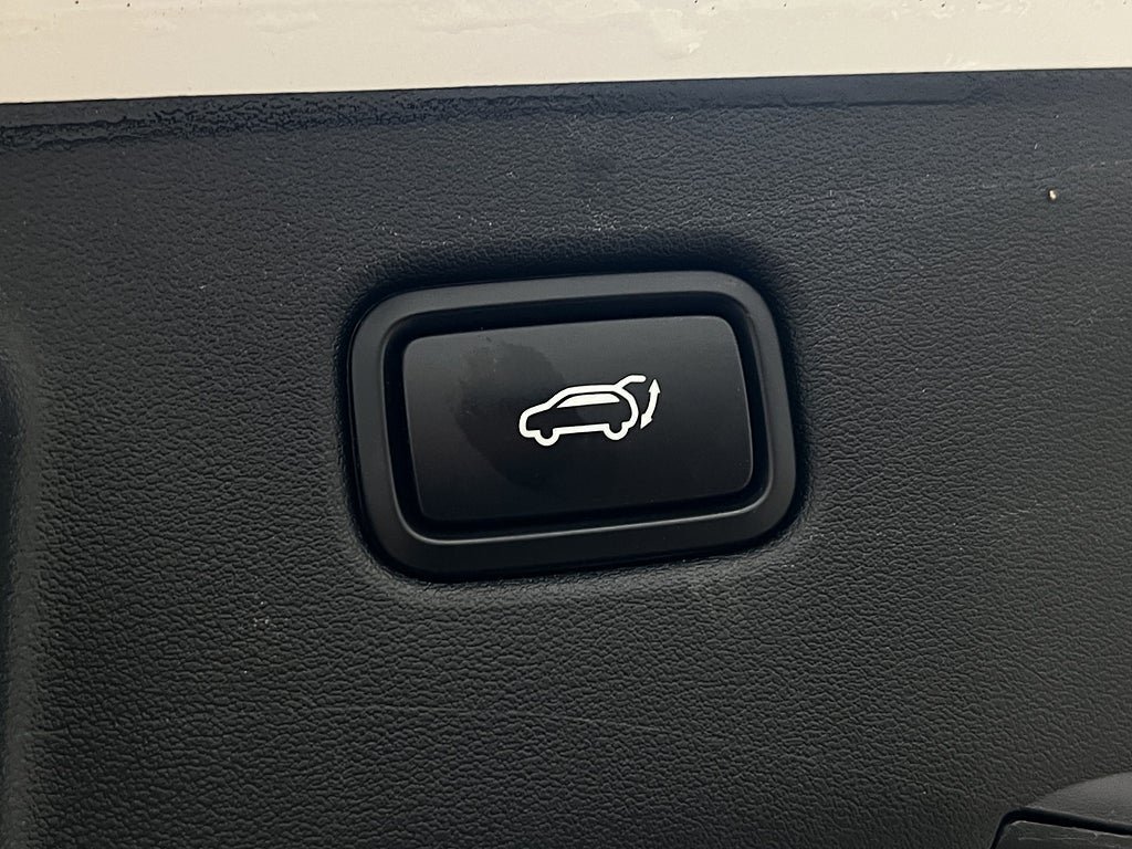 Vehicle Image 28