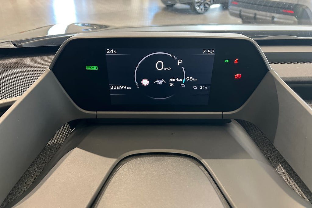 Vehicle Image 16